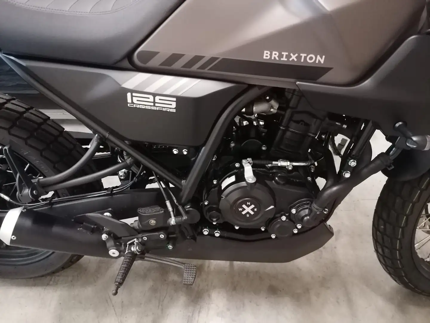 Brixton Crossfire 125 ABS Kahverengi - 2