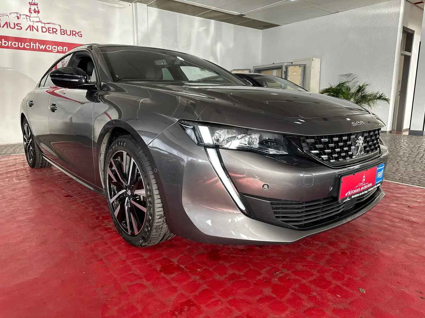 Peugeot 508 Hybrid 225 GT Grau - 1