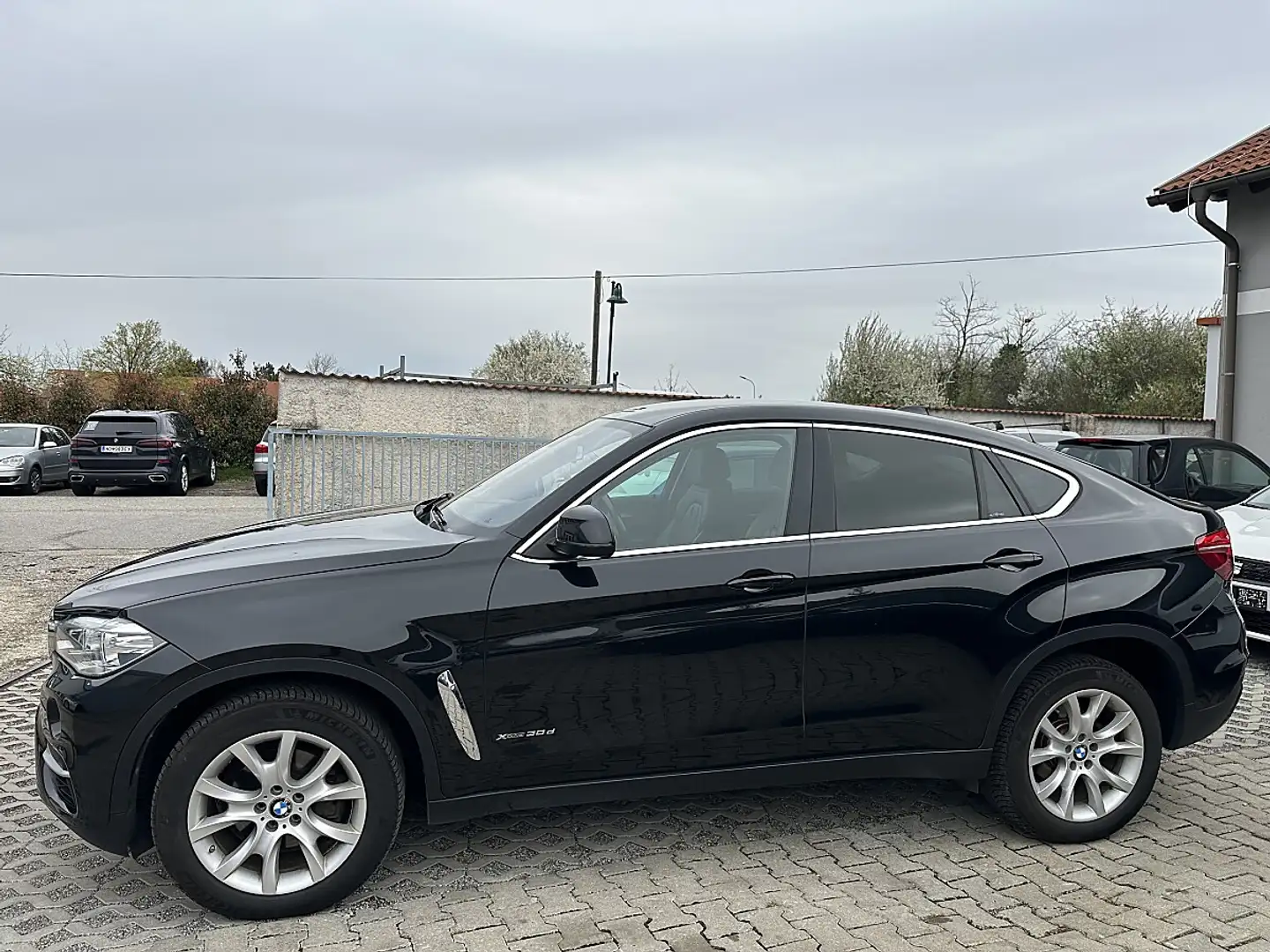 BMW X6 xDrive30d Sport Activity Coupé Österreich-Paket... Schwarz - 2