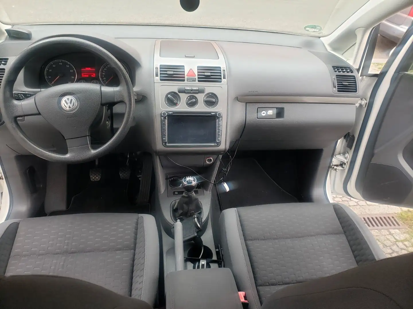 Volkswagen Touran Trendline/TÜV NEU/Garantie 24 Weiß - 2