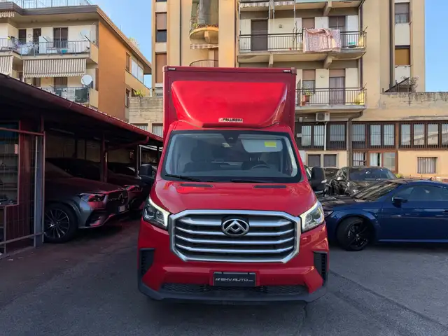 Maxus Deliver 9 view 2