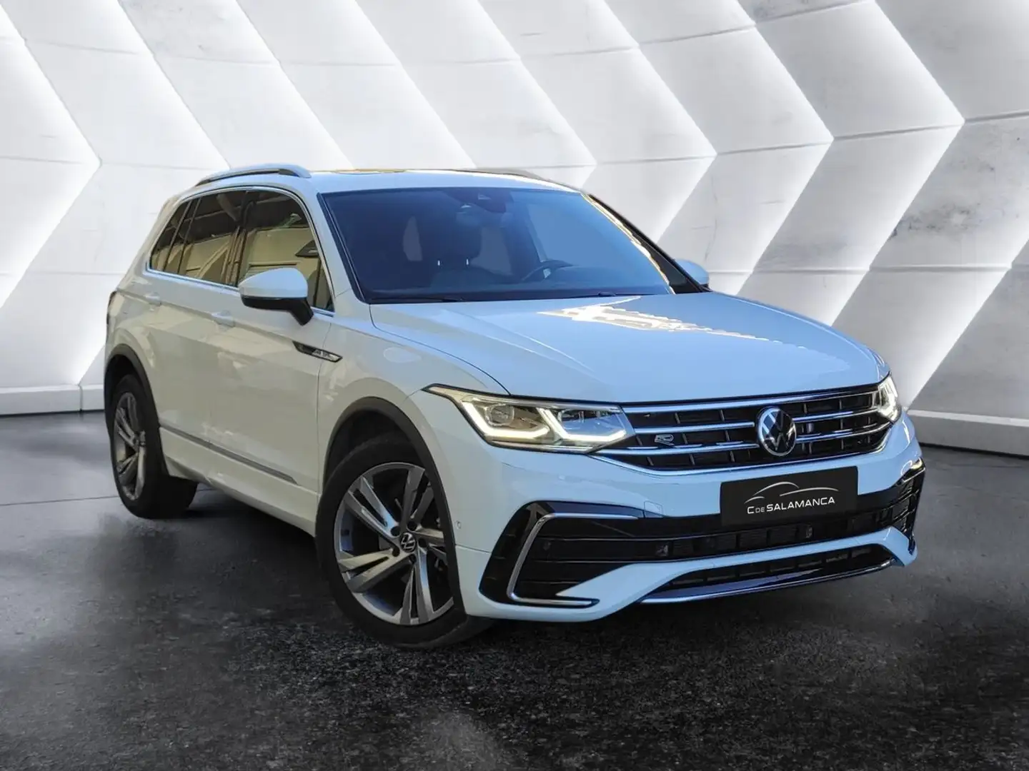 Volkswagen Tiguan 2.0TDI R-Line DSG 110kW Bianco - 2