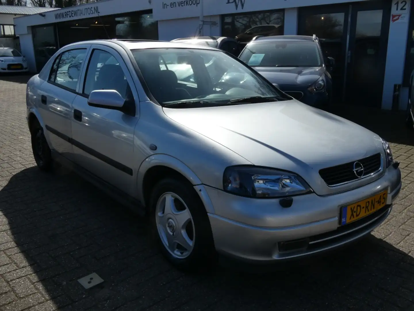 Opel Astra 1.8-16V CDX automaat Nwe Apk Gri - 2