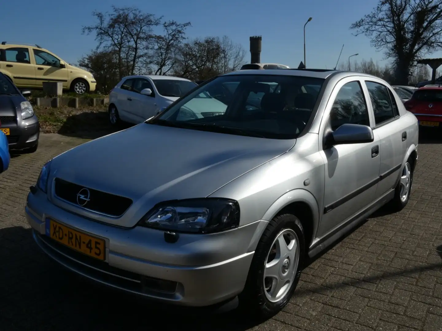 Opel Astra 1.8-16V CDX automaat Nwe Apk Gri - 1
