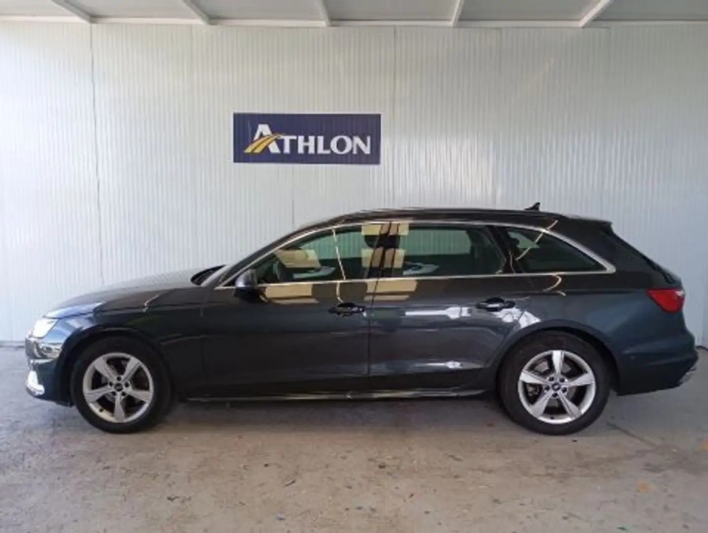 Audi A4 Avant 35 TDI Advanced S tronic 120kW Gris - 2