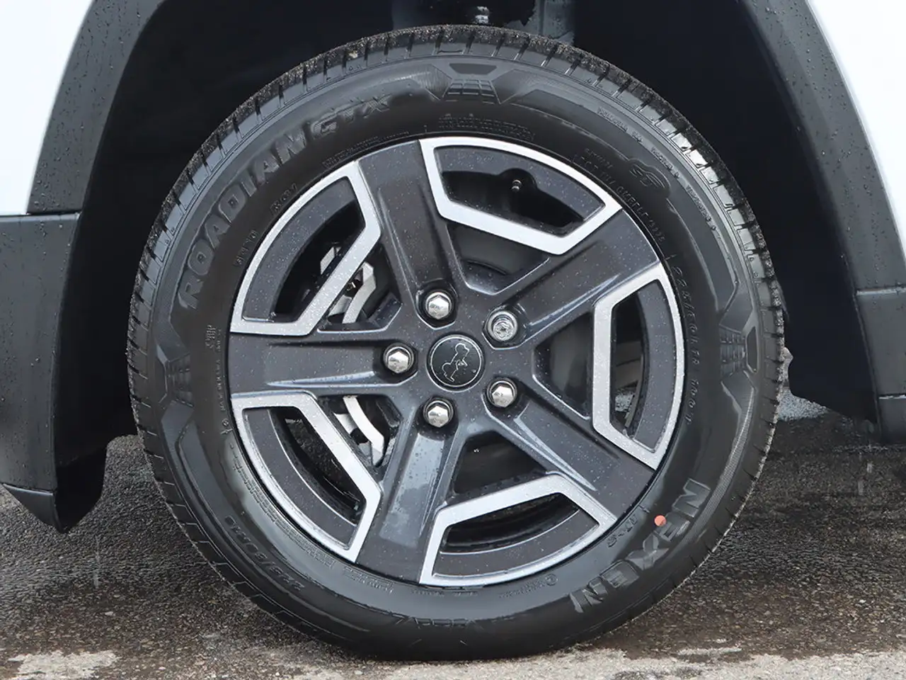 Jeep Cherokee снимка Jeep Cherokee