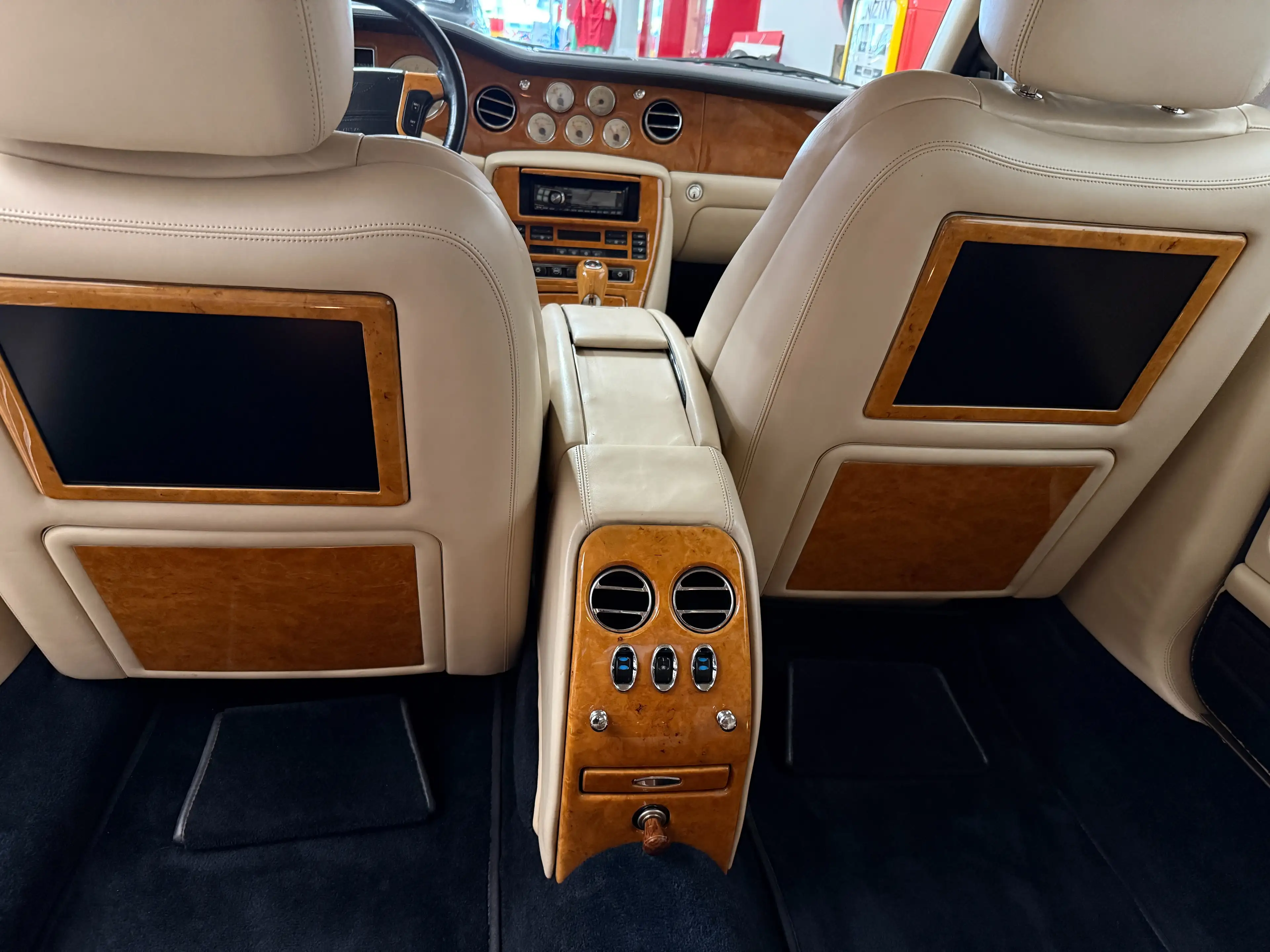 Bentley Arnage Arnage LWB Mulliner — photo 13
