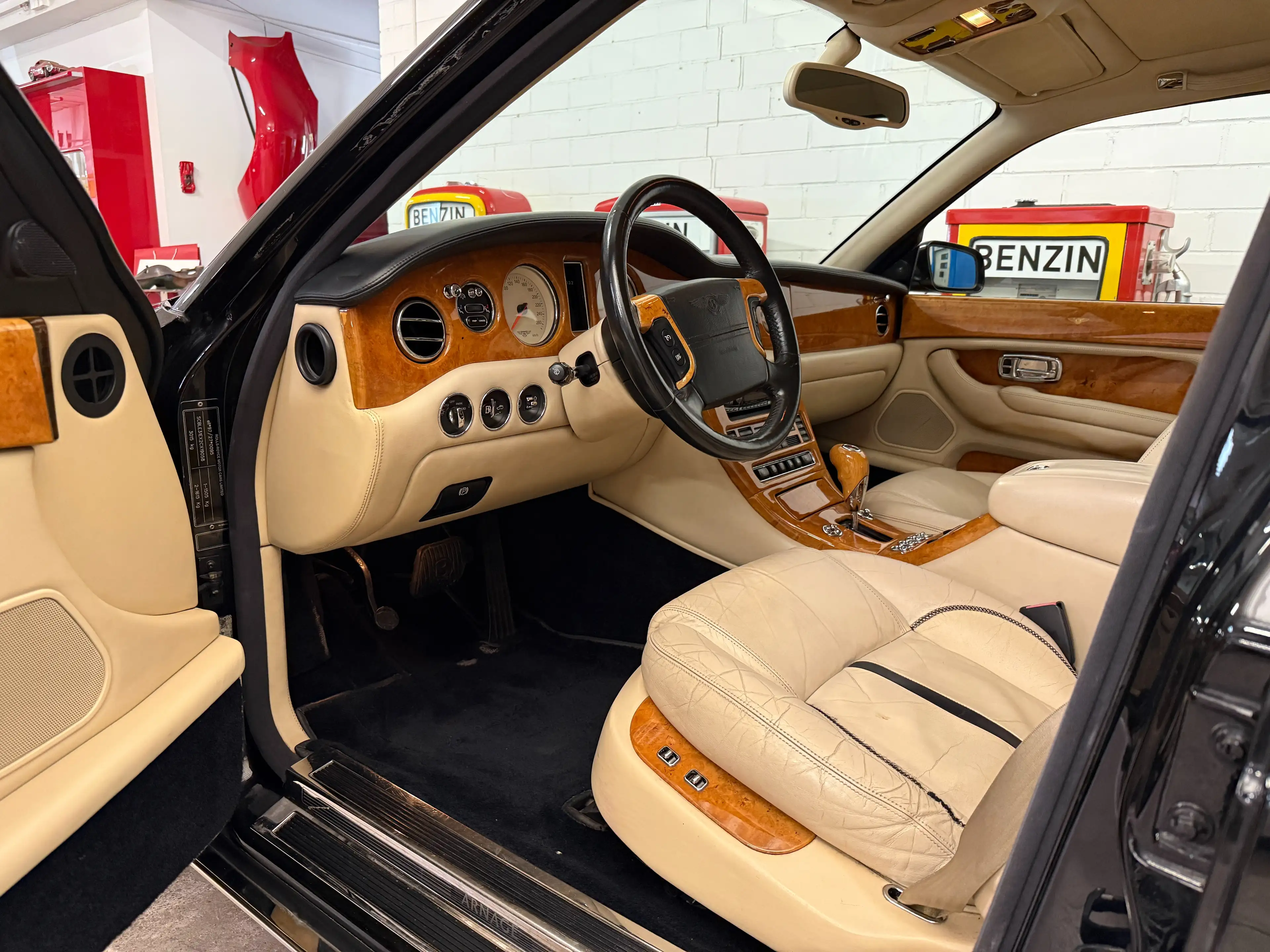 Bentley Arnage Arnage LWB Mulliner — photo 6
