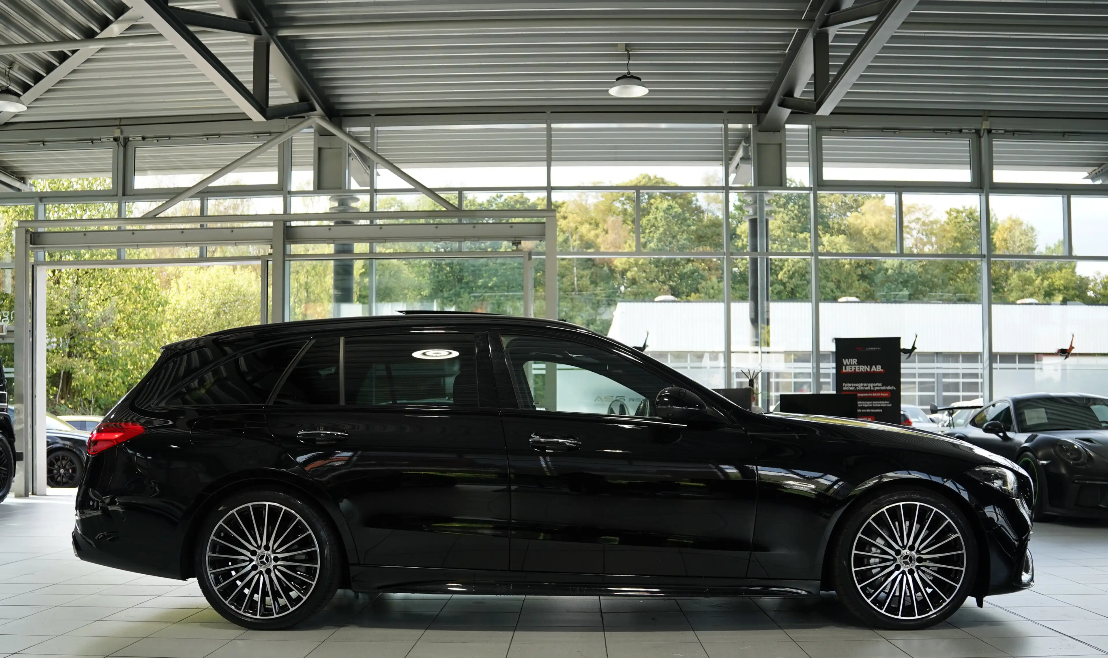 Mercedes-Benz C 300 d T AMG Line *2.H *19*Distr.*Digital*Pano — photo 6