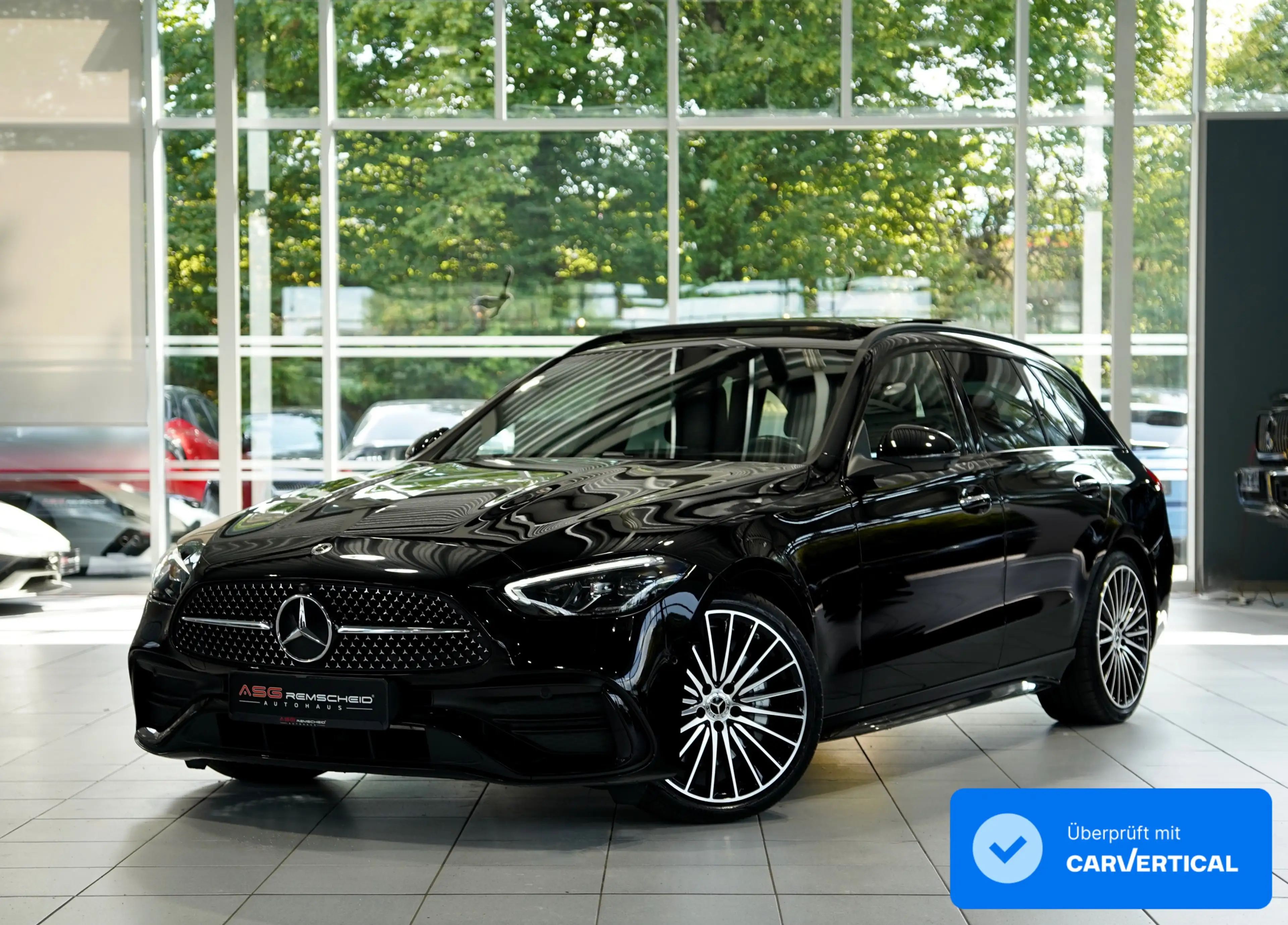 Mercedes-Benz C 300 d T AMG Line *2.H *19*Distr.*Digital*Pano