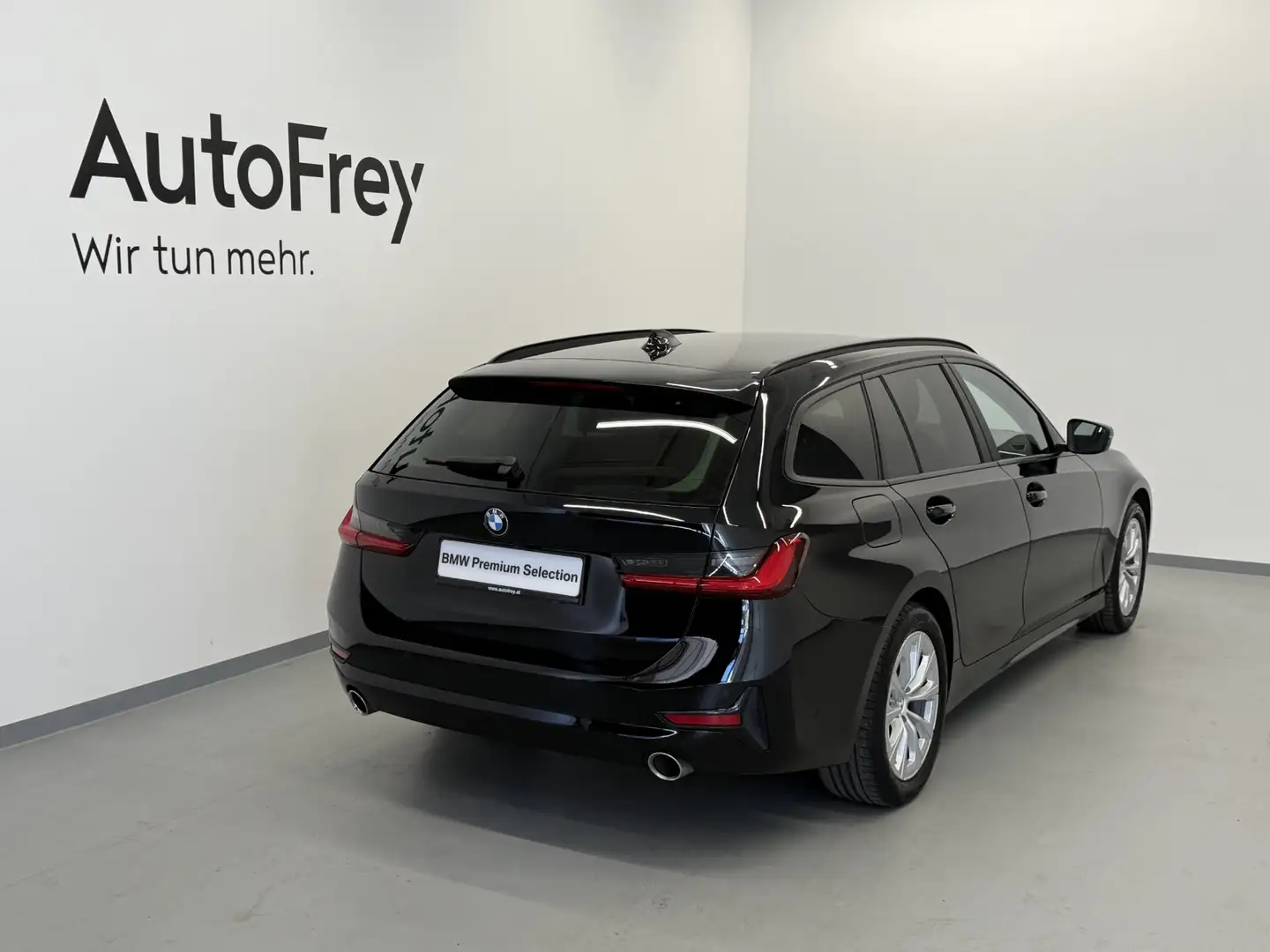 BMW 320 320d xDrive 48 V Mild-Hybrid-T Noir - 2