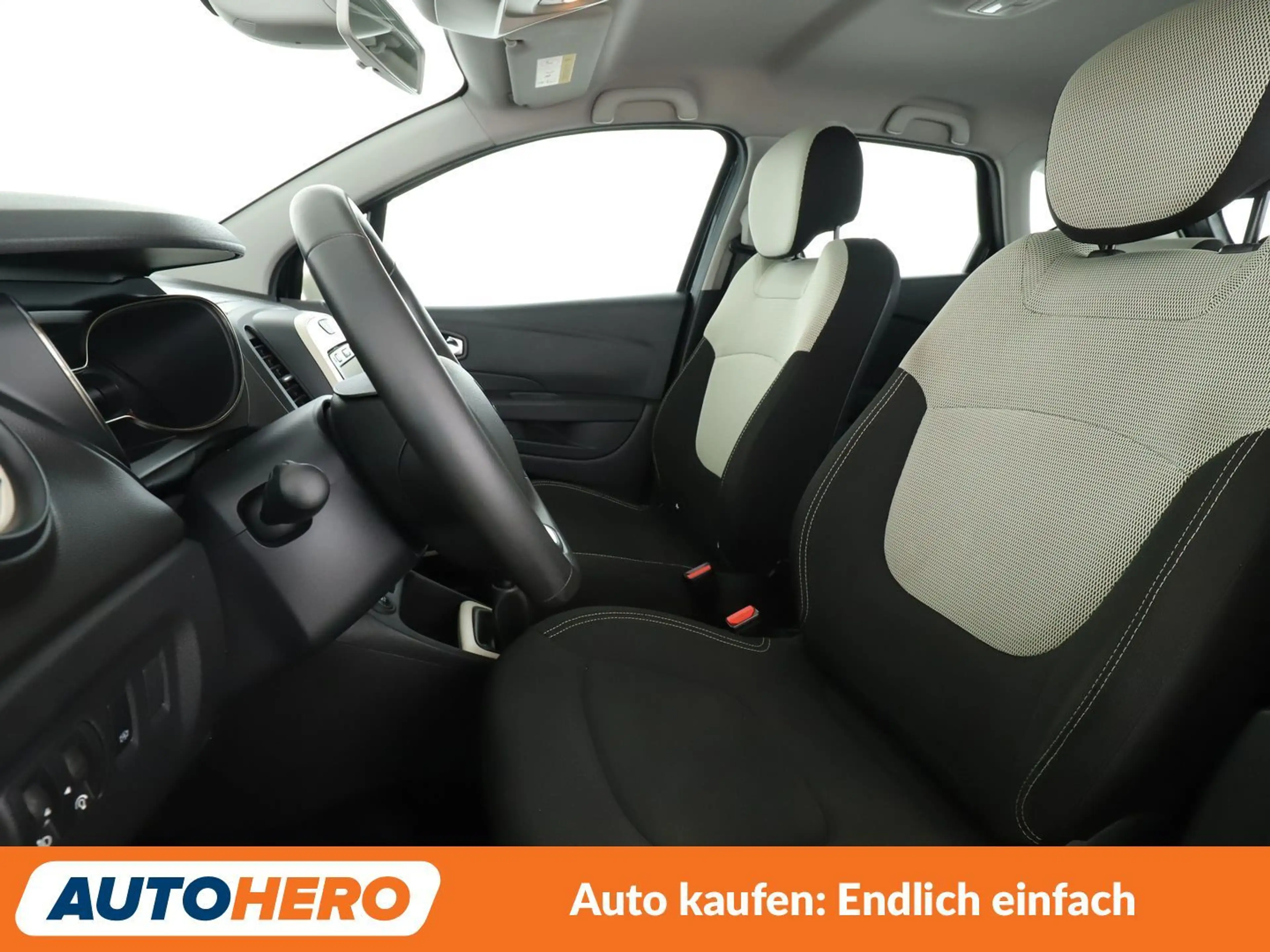 Renault Captur 0.9 Energy Experience *NAVI*PDC*TEMPO*PDC*SHZ* — photo 10