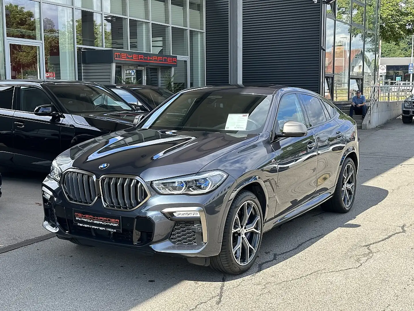 BMW X6 M 50i Aut. Grau - 1