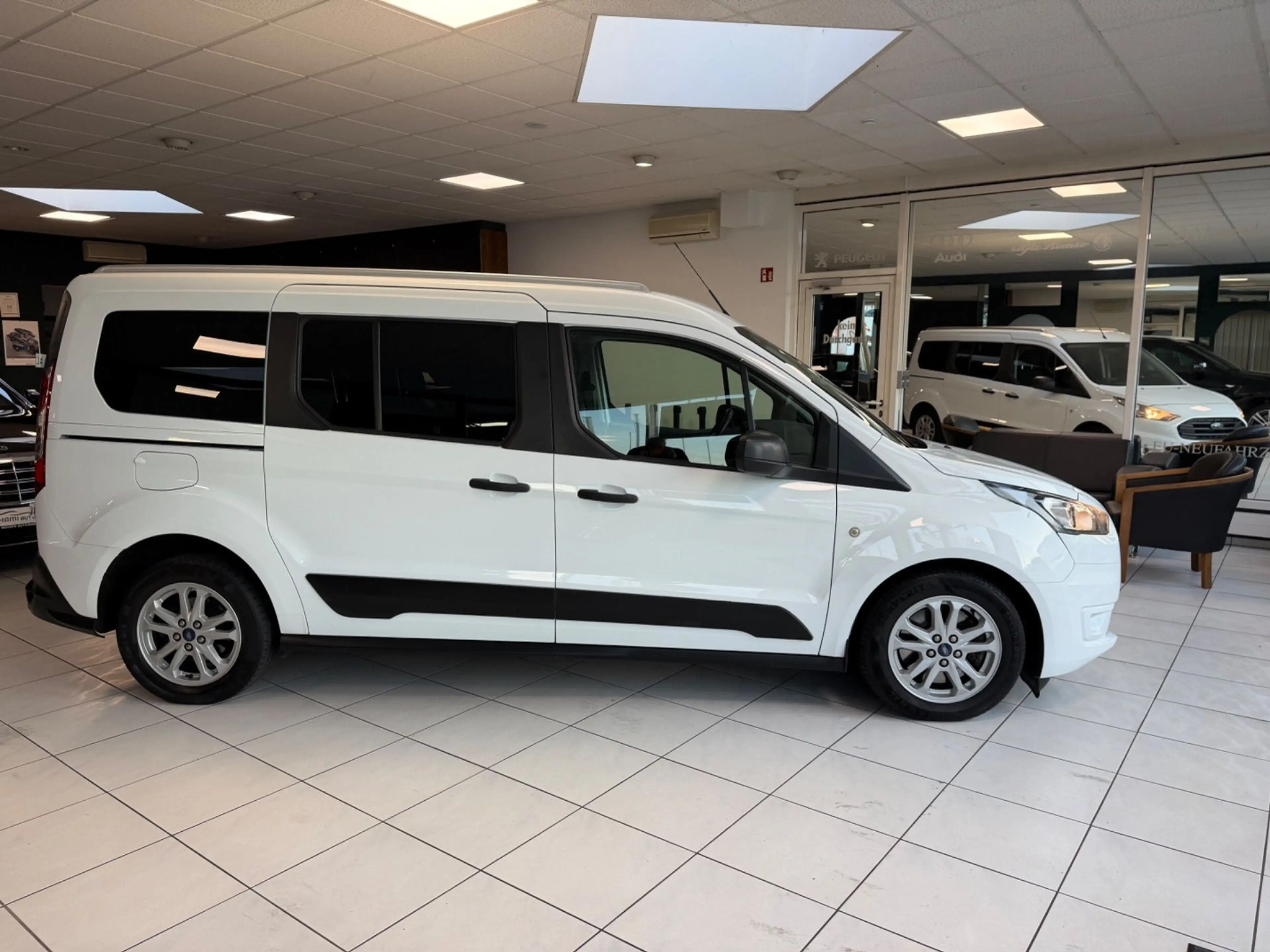 Ford Transit Connect Transit Connect 1.5 Eco Blue 230 (L2) 1HAND Trend — photo 5