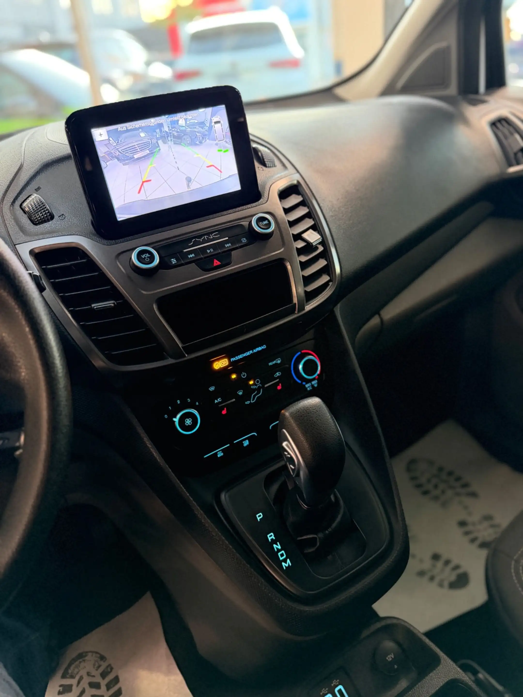 Ford Transit Connect Transit Connect 1.5 Eco Blue 230 (L2) 1HAND Trend — photo 8