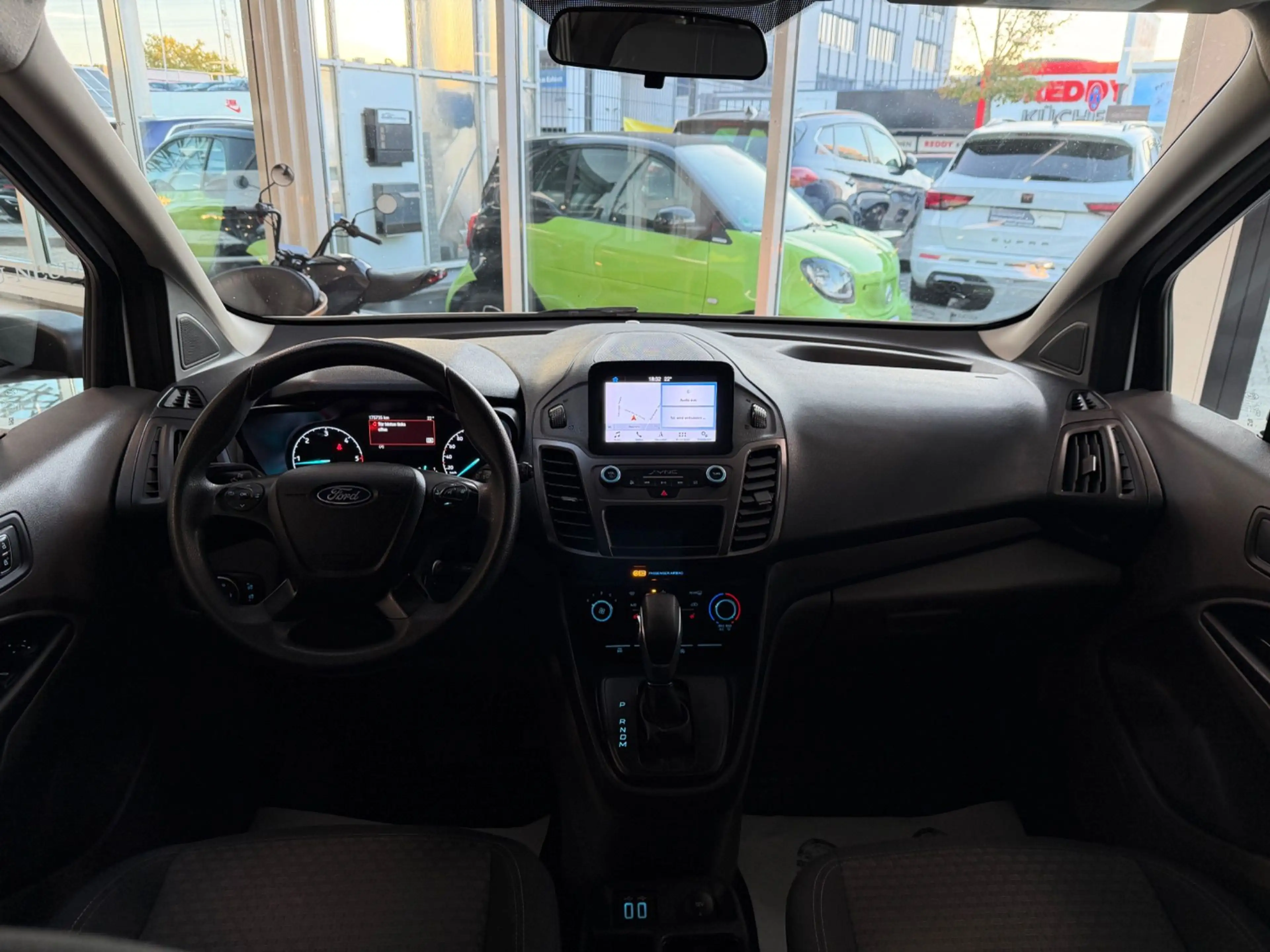 Ford Transit Connect Transit Connect 1.5 Eco Blue 230 (L2) 1HAND Trend — photo 11