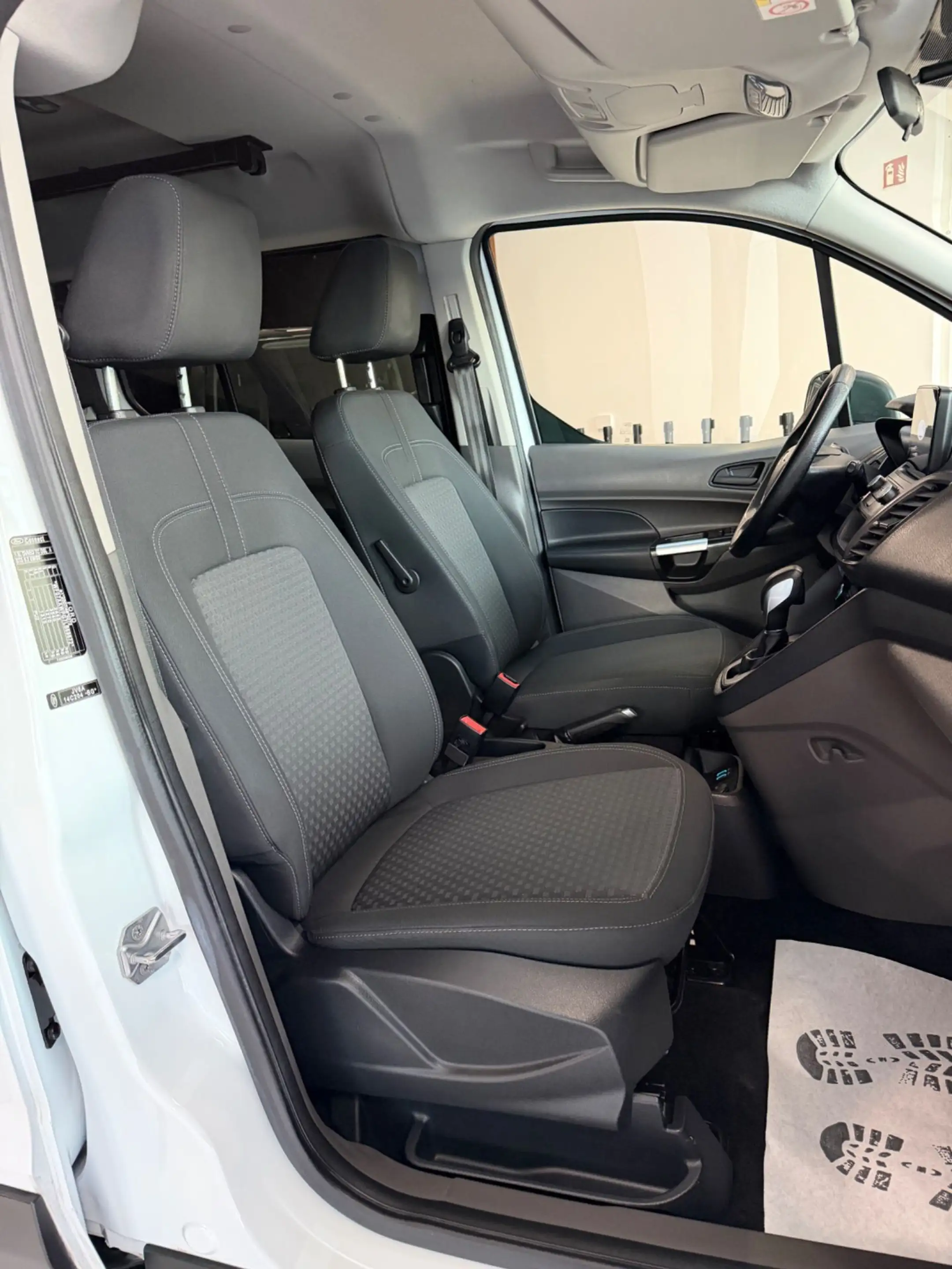 Ford Transit Connect Transit Connect 1.5 Eco Blue 230 (L2) 1HAND Trend — photo 14