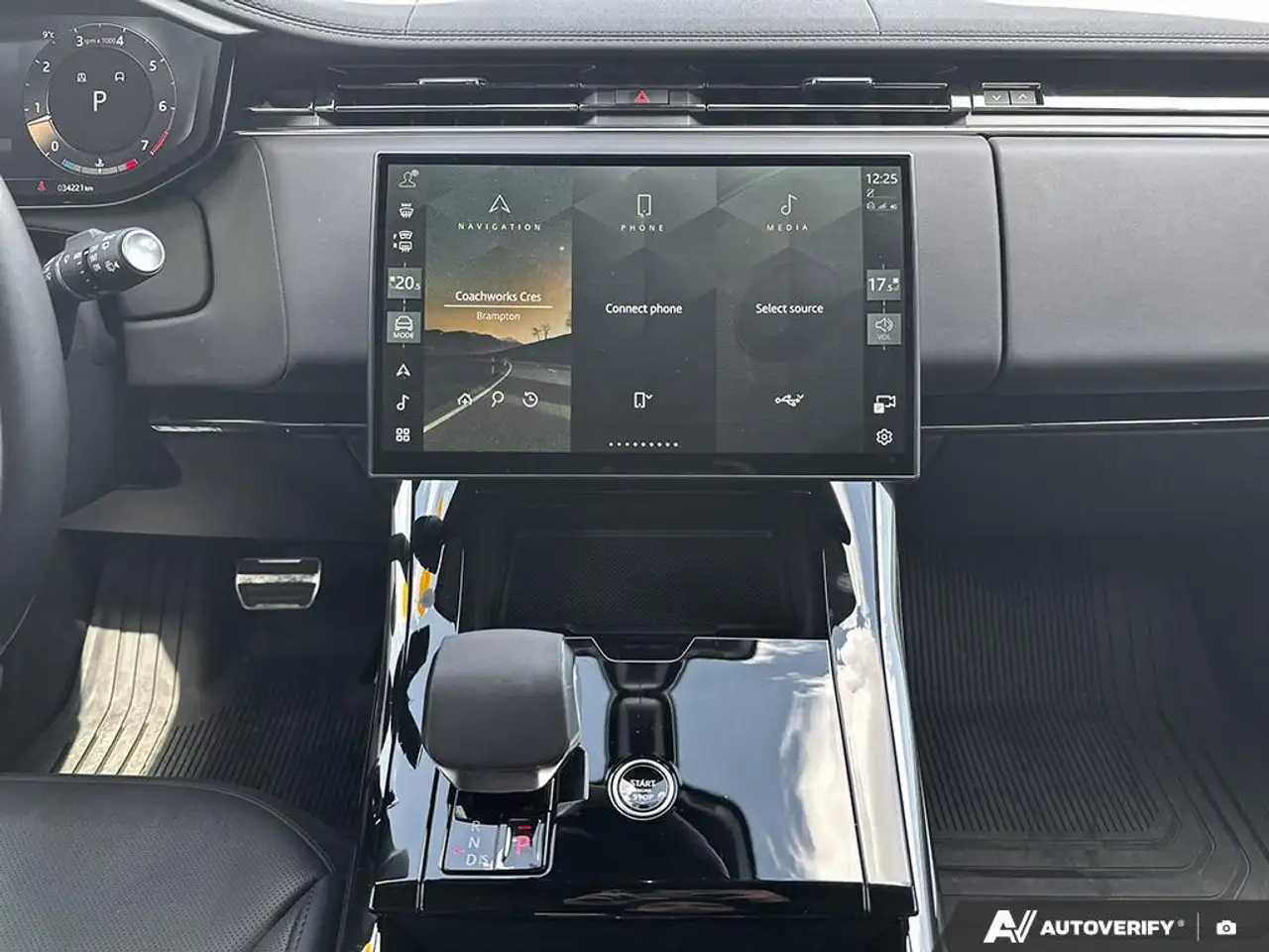 Land Rover Range Rover Sport снимка Land Rover Range Rover Sport