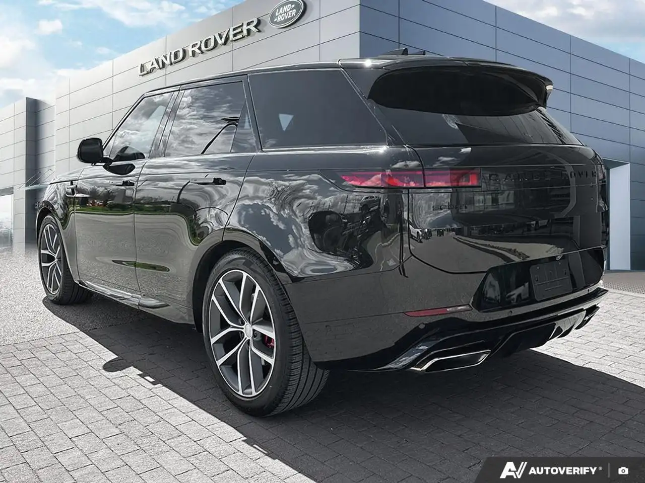 Land Rover Range Rover Sport снимка Land Rover Range Rover Sport