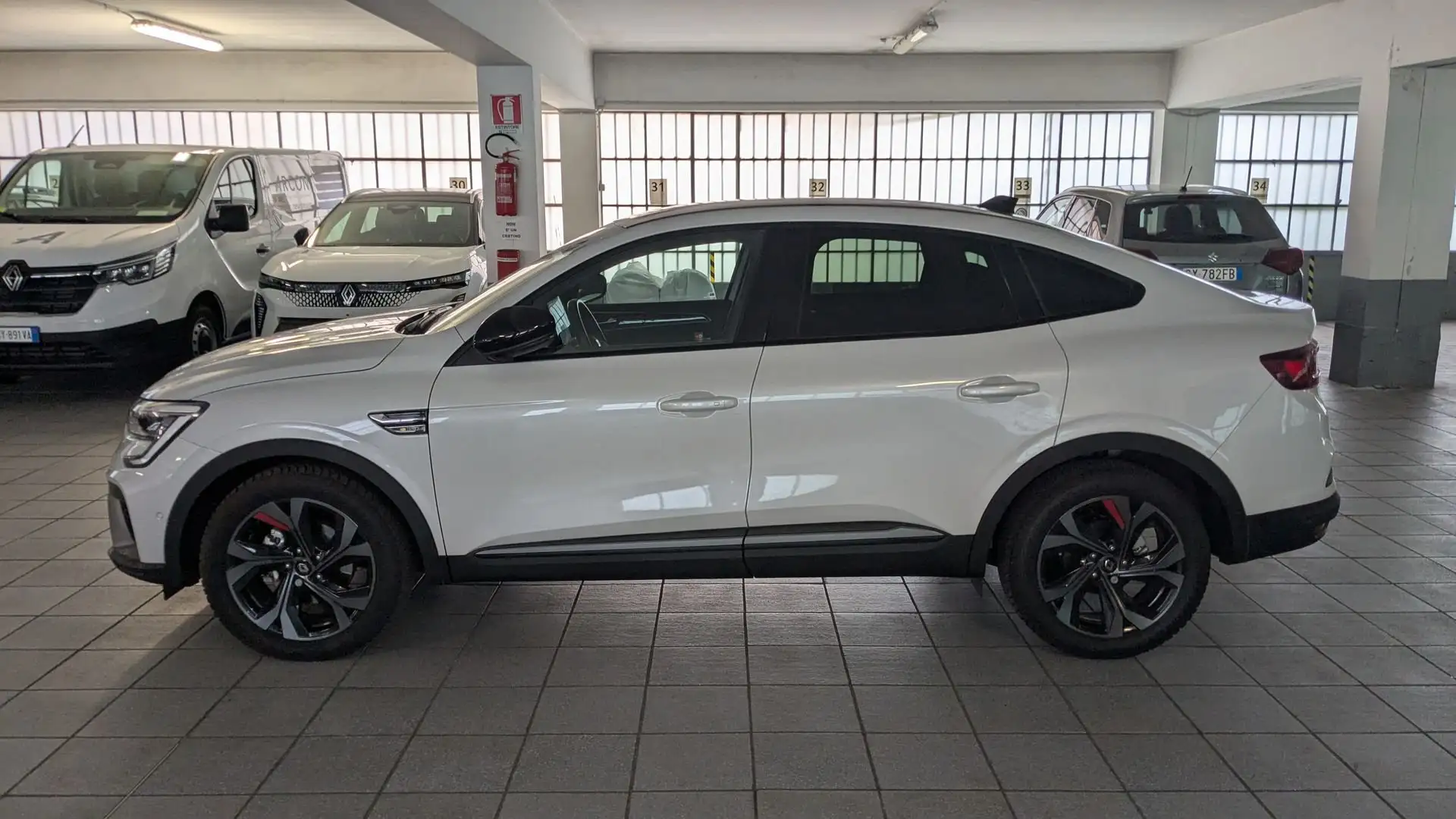 Renault Arkana R.S. LINE Hybrid E-TECH 145 CV Blanco - 2