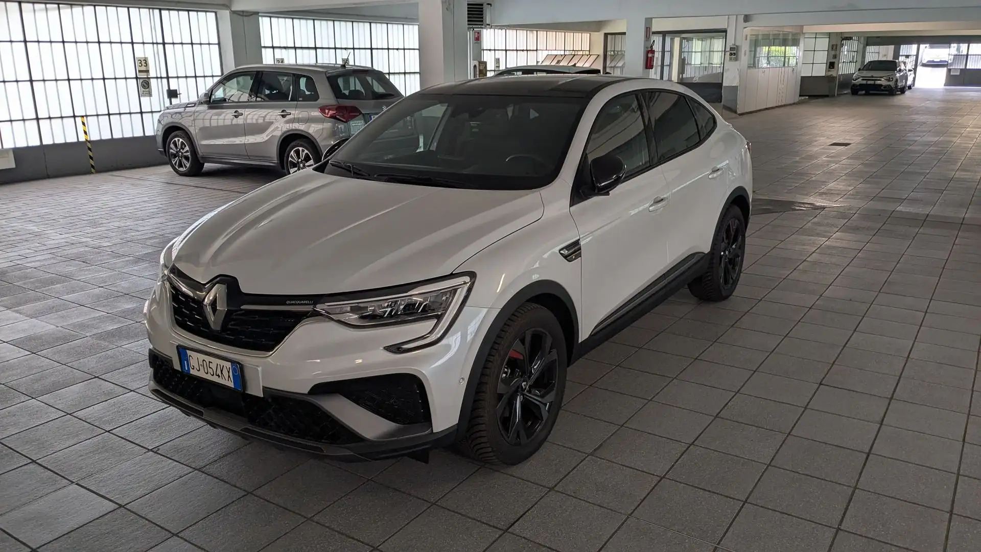 Renault Arkana R.S. LINE Hybrid E-TECH 145 CV Blanco - 1
