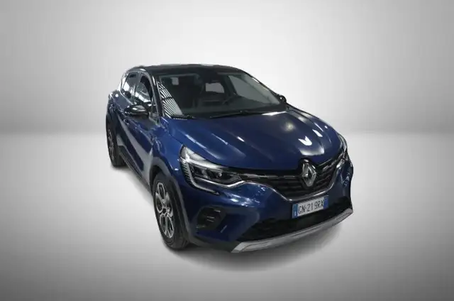 Renault Captur view 3
