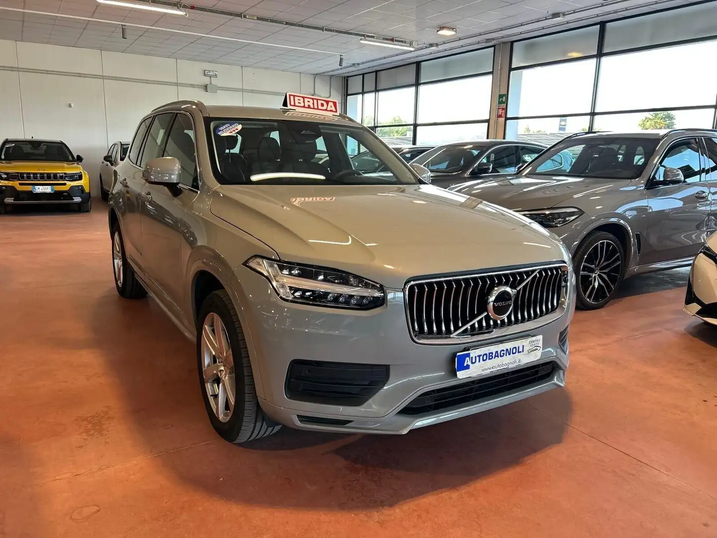 Volvo XC90 CORE B5 (d) AWD automatico 7 posti Grigio - 2