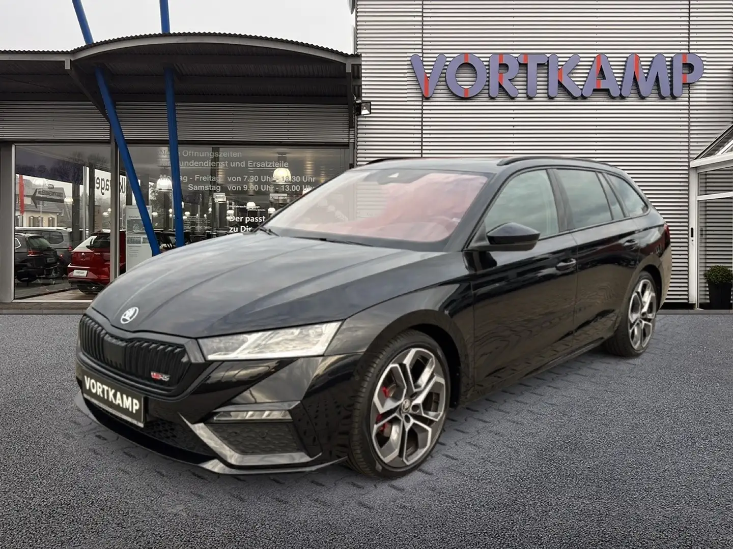 Skoda Octavia Combi RS Plus 4x4 Pano/AHK/StdHzg Schwarz - 2