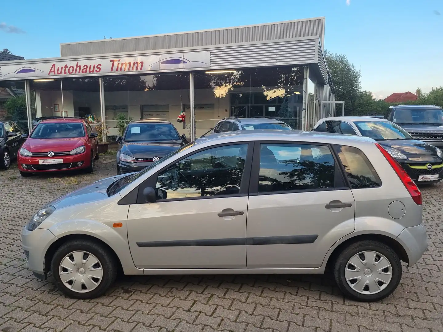 Ford Fiesta Fiesta 1.3 Fun X Silber - 2