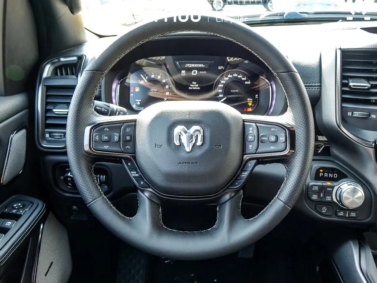 RAM 1500 снимка RAM 1500