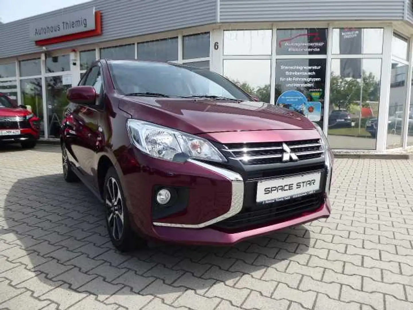 Mitsubishi Space Star Select+ 1.2 MIVEC ClearTec 5-Gang Rouge - 1
