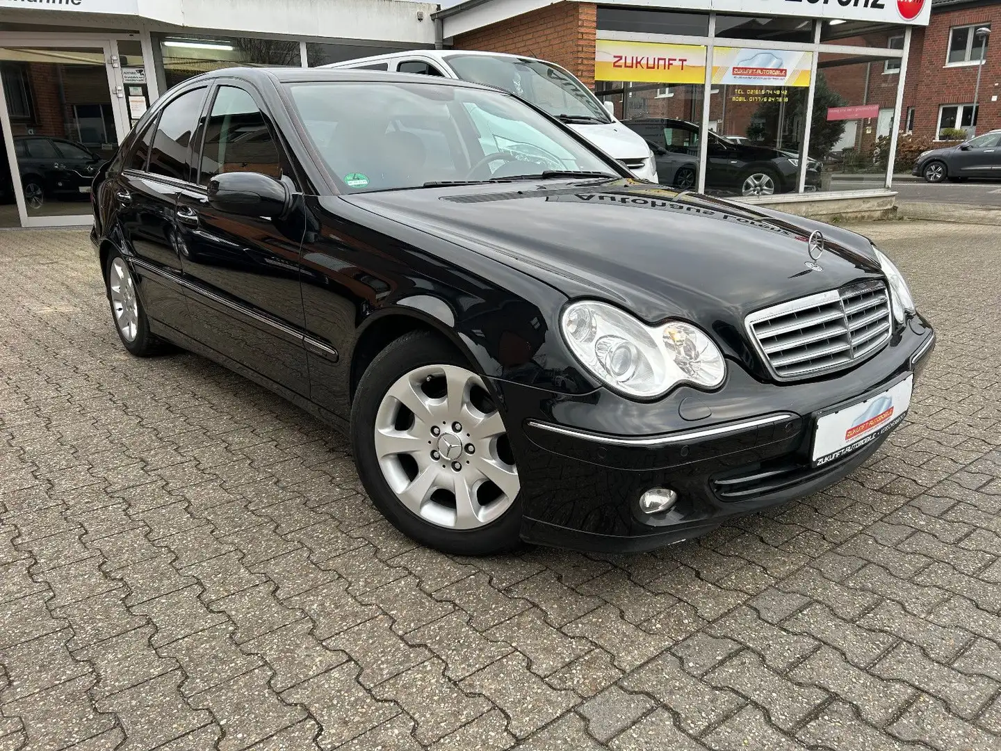 Mercedes-Benz C 200 C -Klasse Lim. C 200 Kompressor Negro - 1