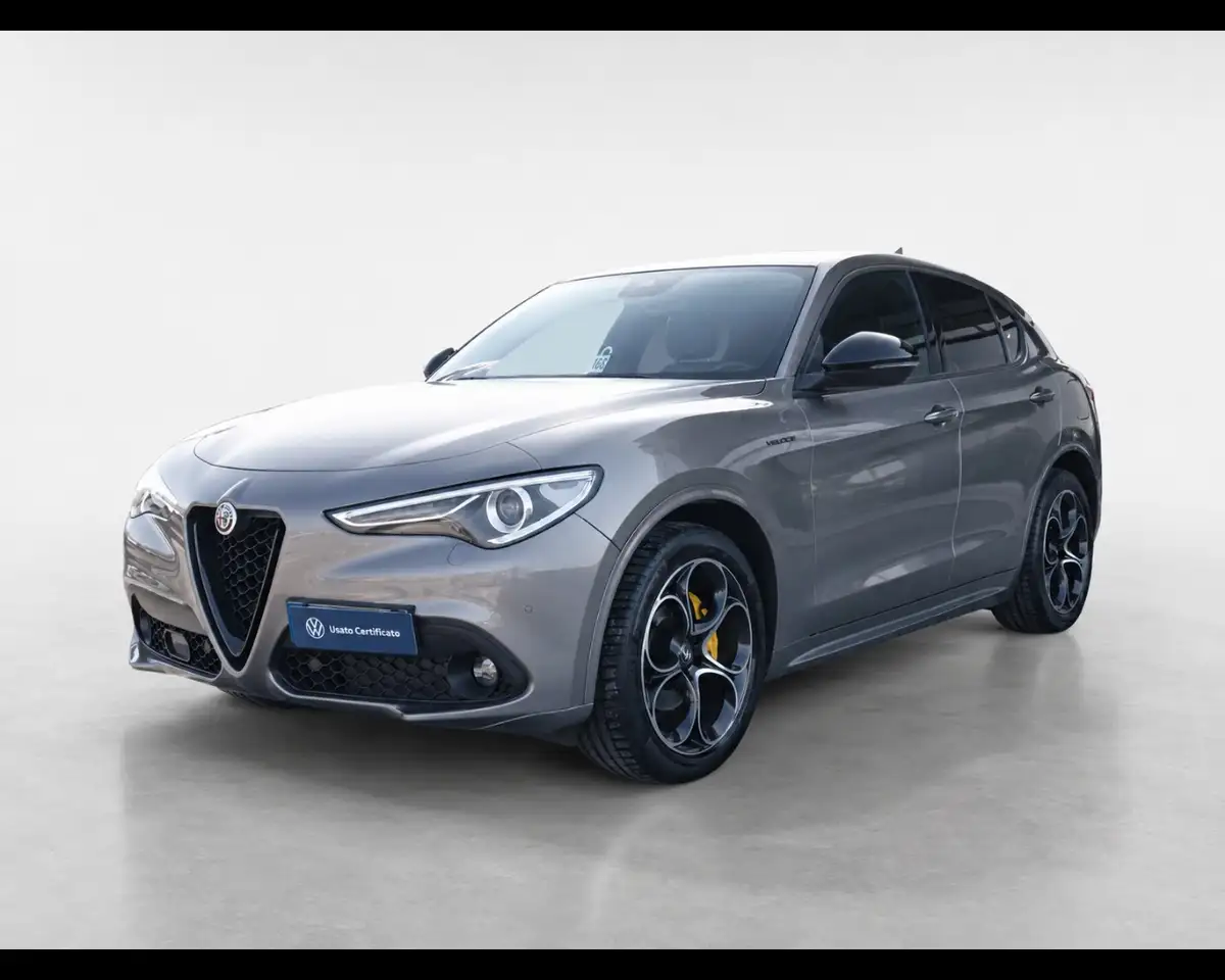 Alfa Romeo Stelvio 2021