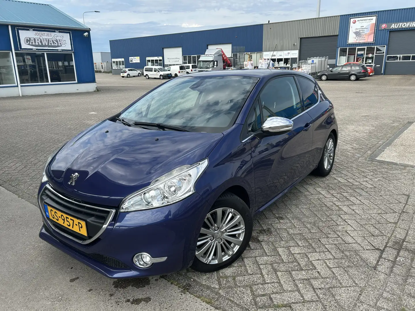 Peugeot 208 1.2 VTi Allure Blauw - 1