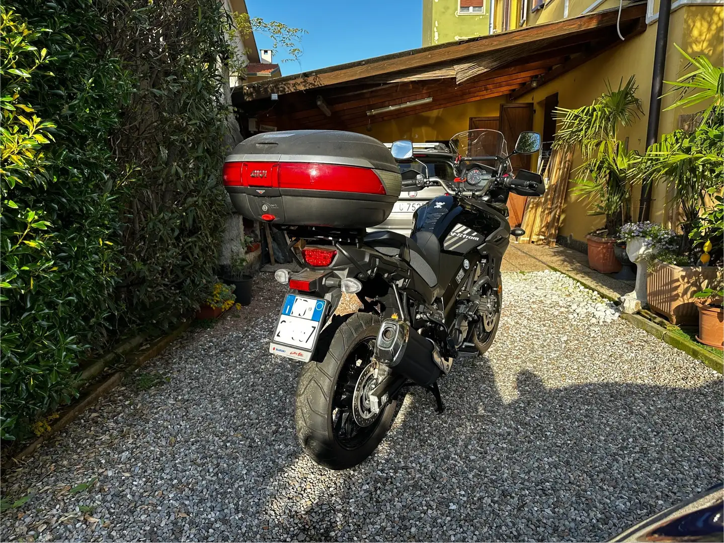Suzuki V-Strom 650 Nera Nero - 2