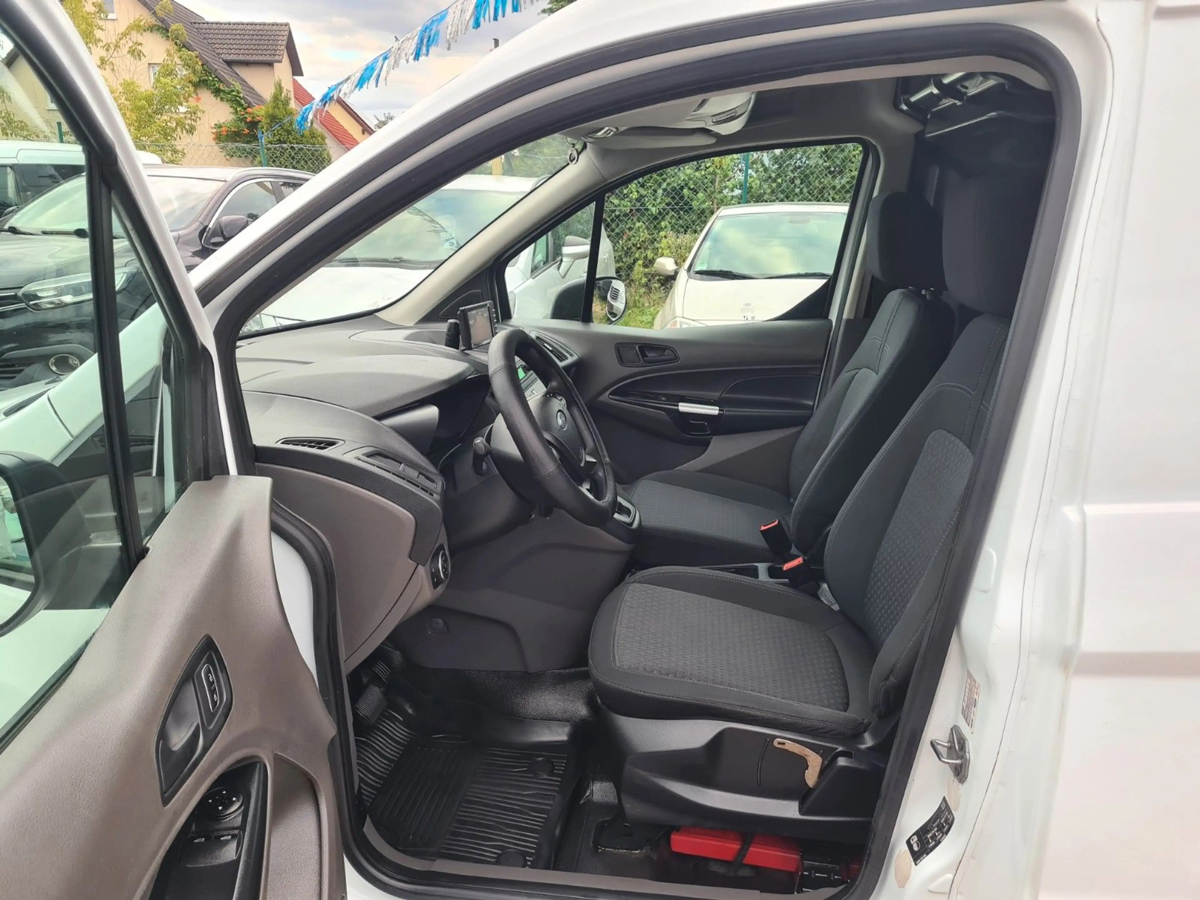 Ford Transit Connect Kasten Trend  Automatik AHK — photo 12