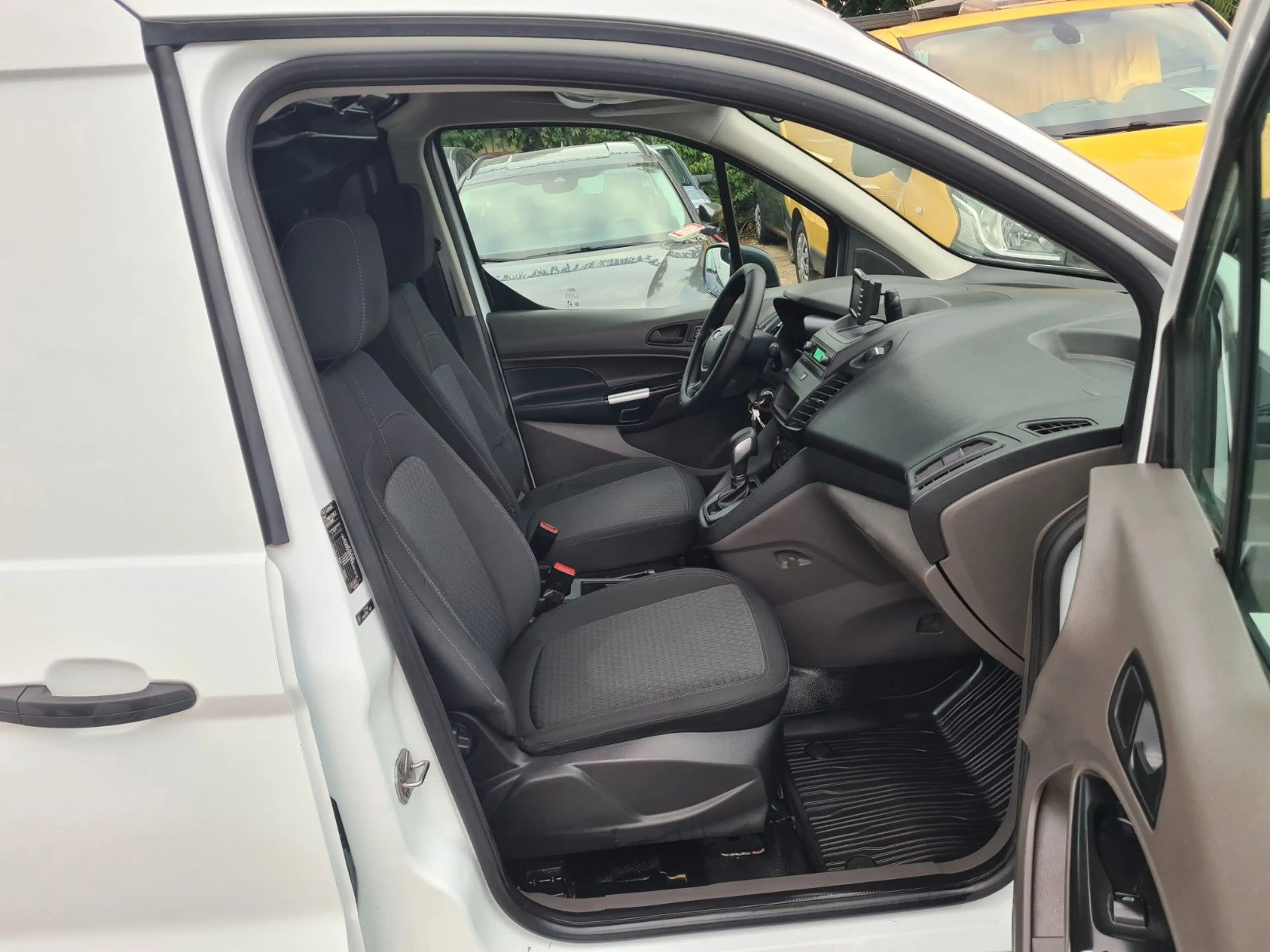 Ford Transit Connect Kasten Trend  Automatik AHK — photo 4