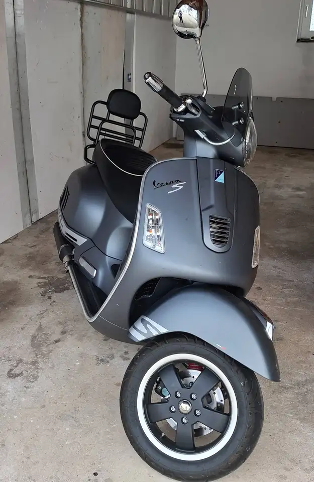 Vespa GTS Super 300