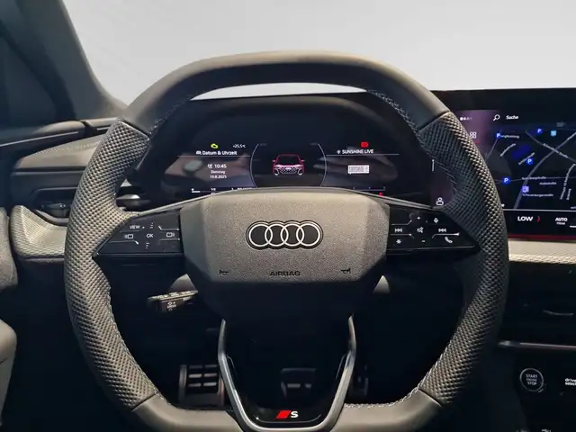 Audi Q5 view 13