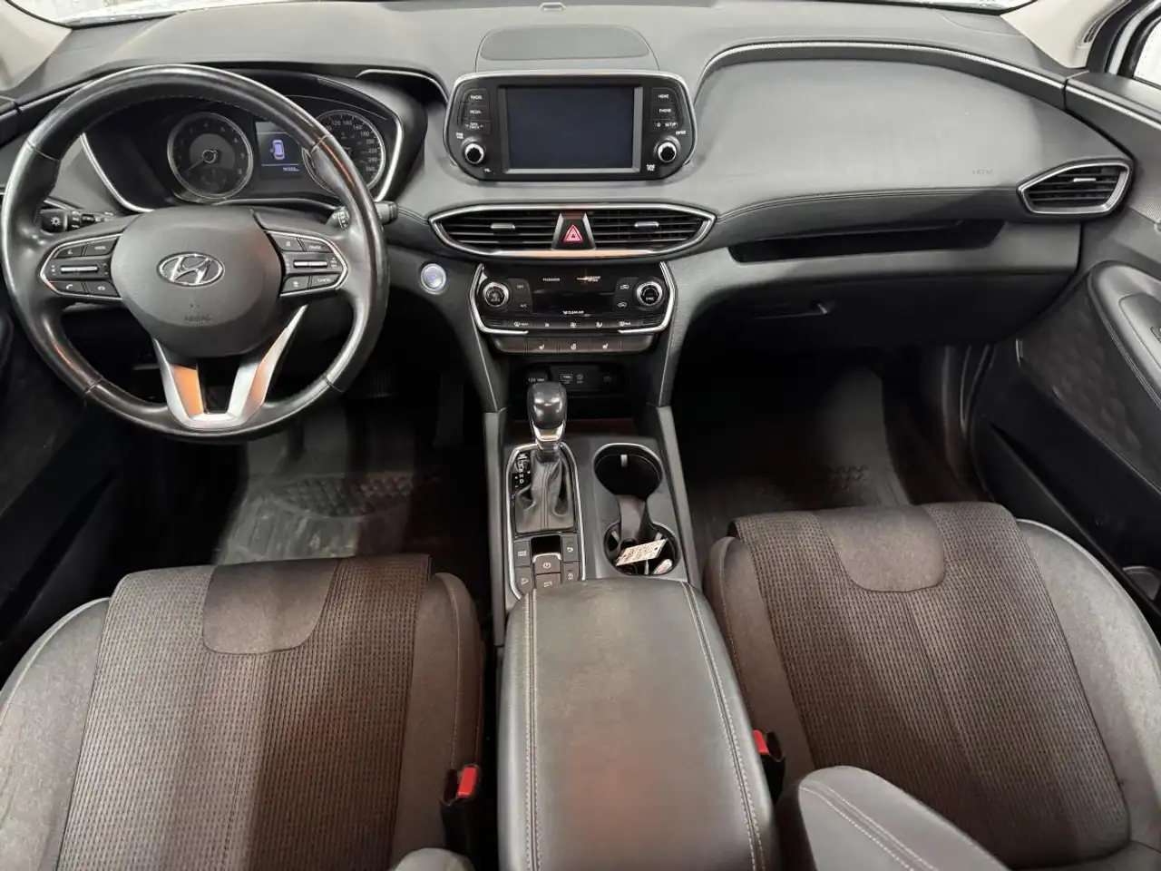Hyundai SANTA FE снимка Hyundai SANTA FE