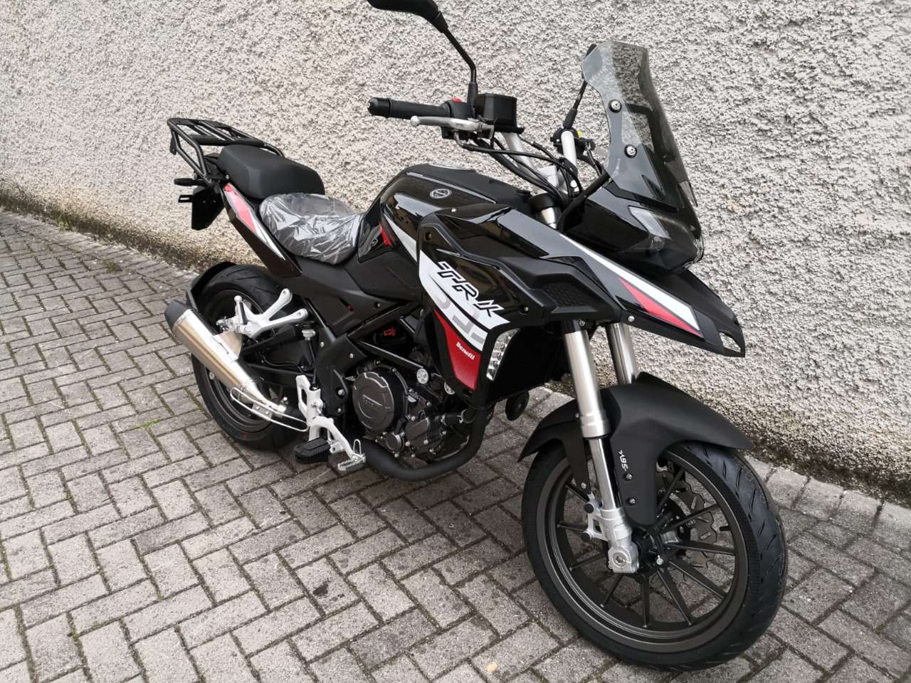Benelli TRK 251 Abs