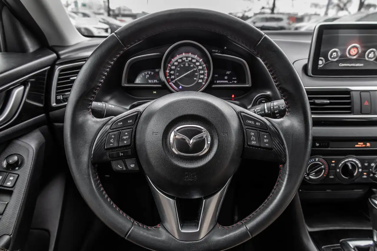 Mazda 3 fotografie Mazda 3