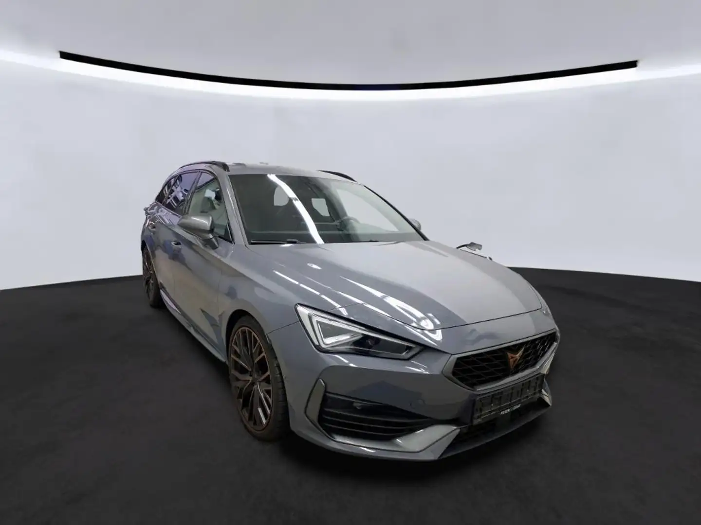 CUPRA Leon ST VZ 4DRIVE BEATS MATRIX LEDER SHZ LHZ RFK Grau - 2