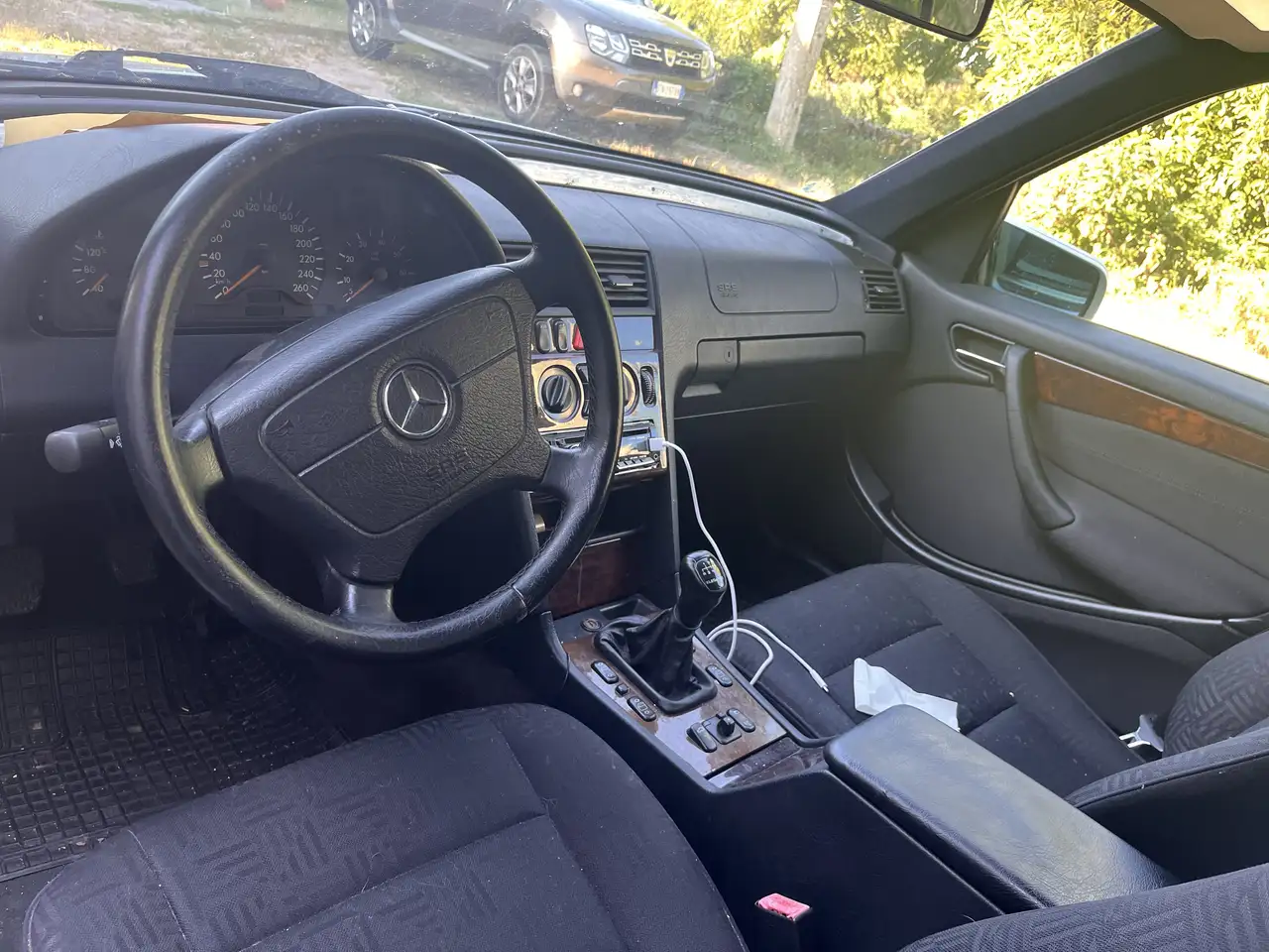 Mercedes-Benz 200 Elegance, foto 3