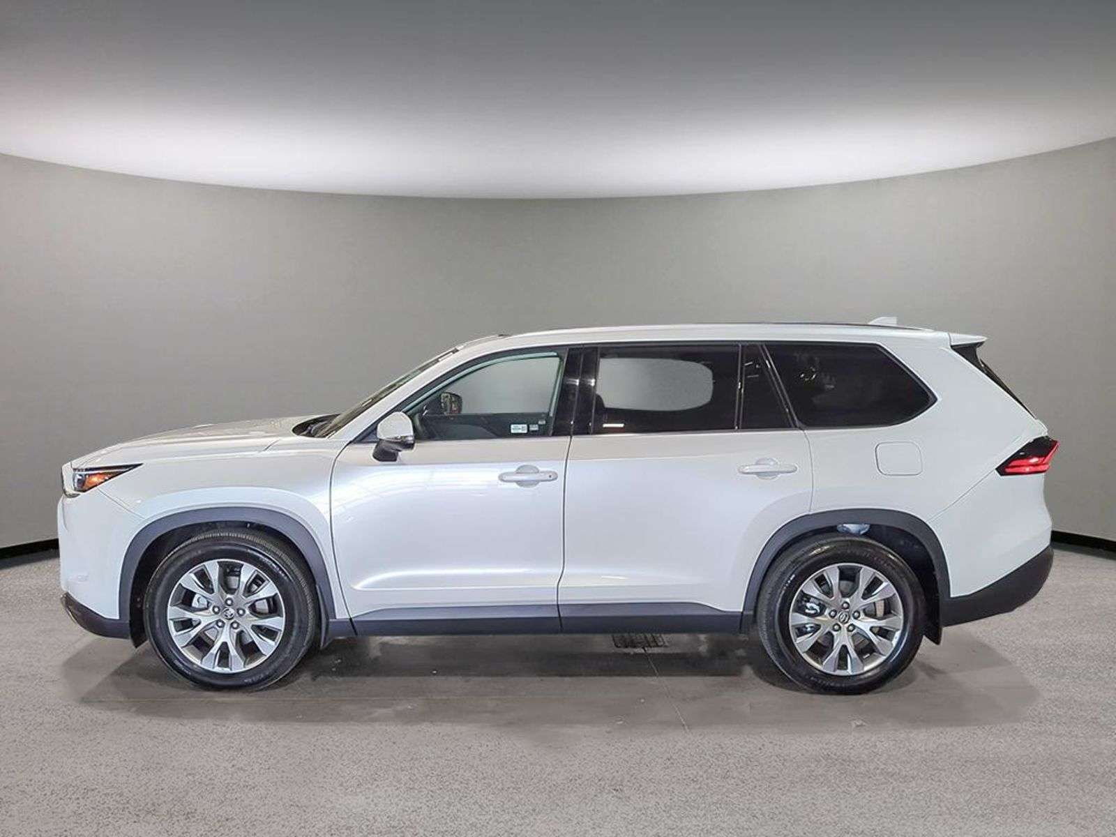 2026 Toyota Grand Highlander HYBRID LIMITED; LEATHER, JBL, PANORAMIC SUNROOF, S — снимка 1