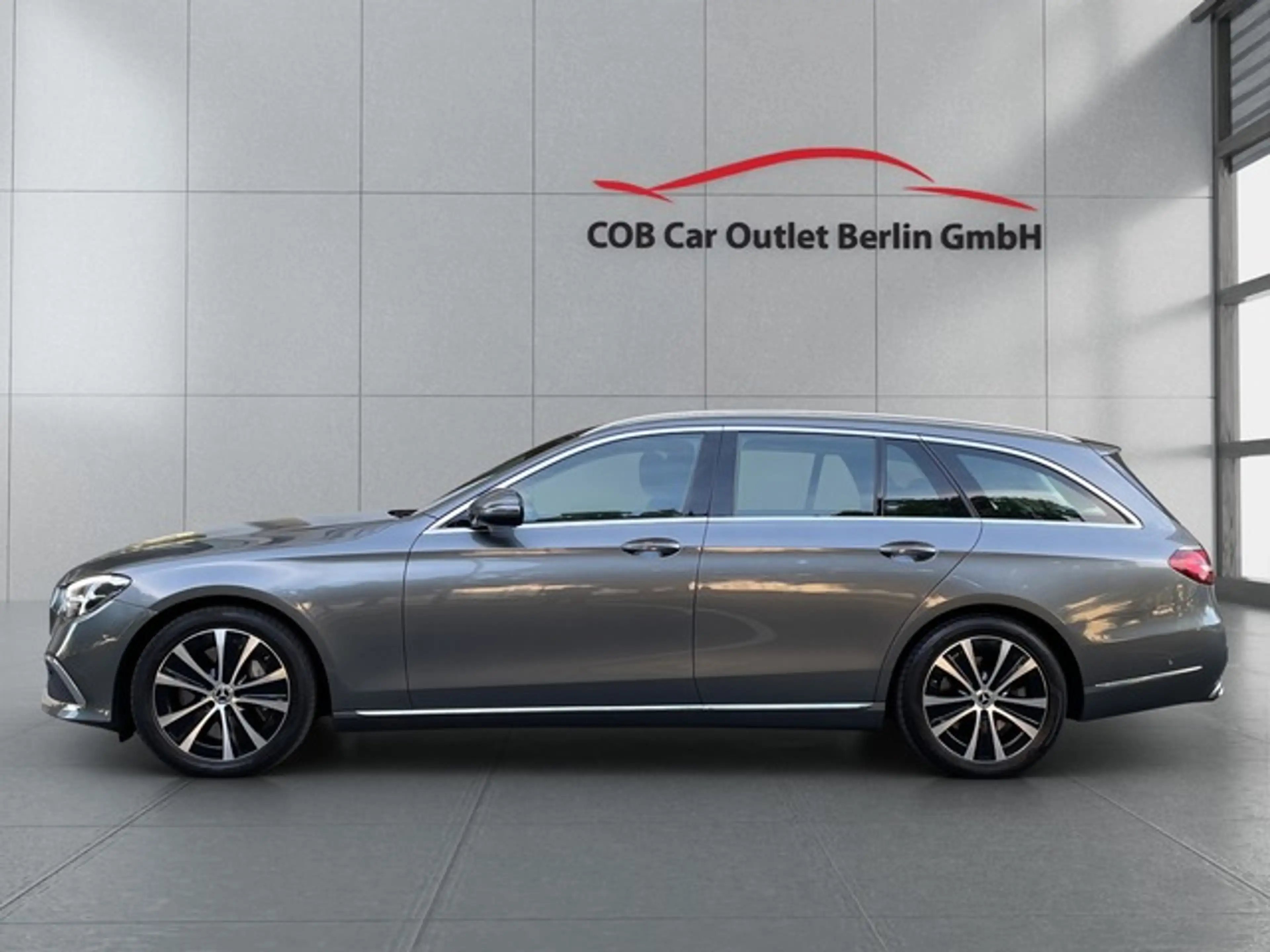Mercedes-Benz E 400 d T 4M Avantgarde KAMERA+STDHZG+TOTWINKEL — photo 8