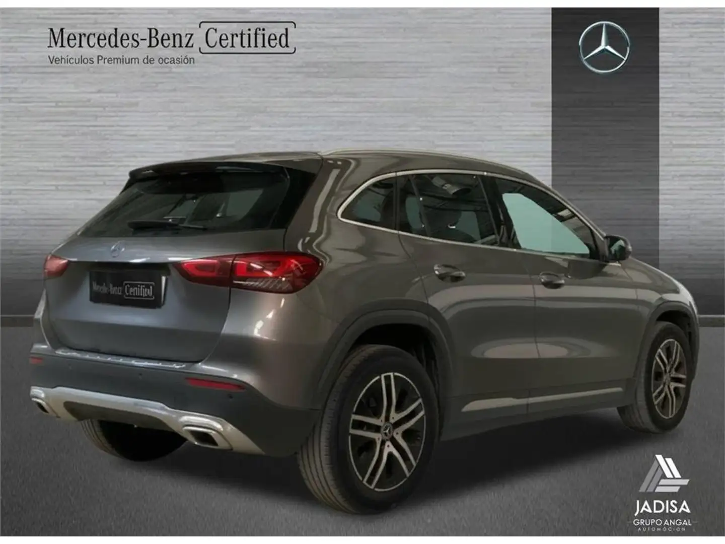 Mercedes-Benz GLA 180 - 2