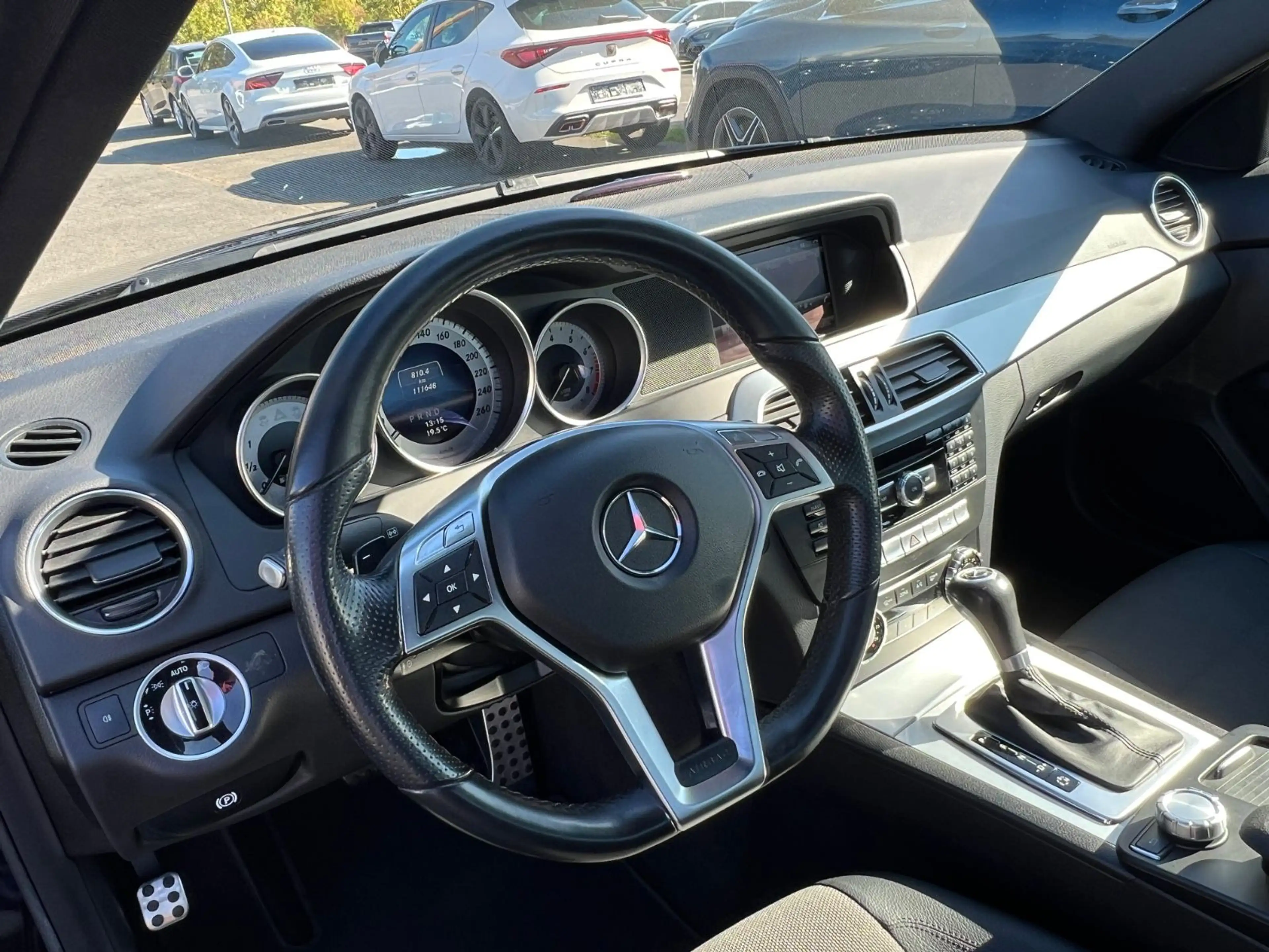 Mercedes-Benz C 250 Coupe C 250 CGI BlueEfficiency AMG Navi Xenon — photo 9