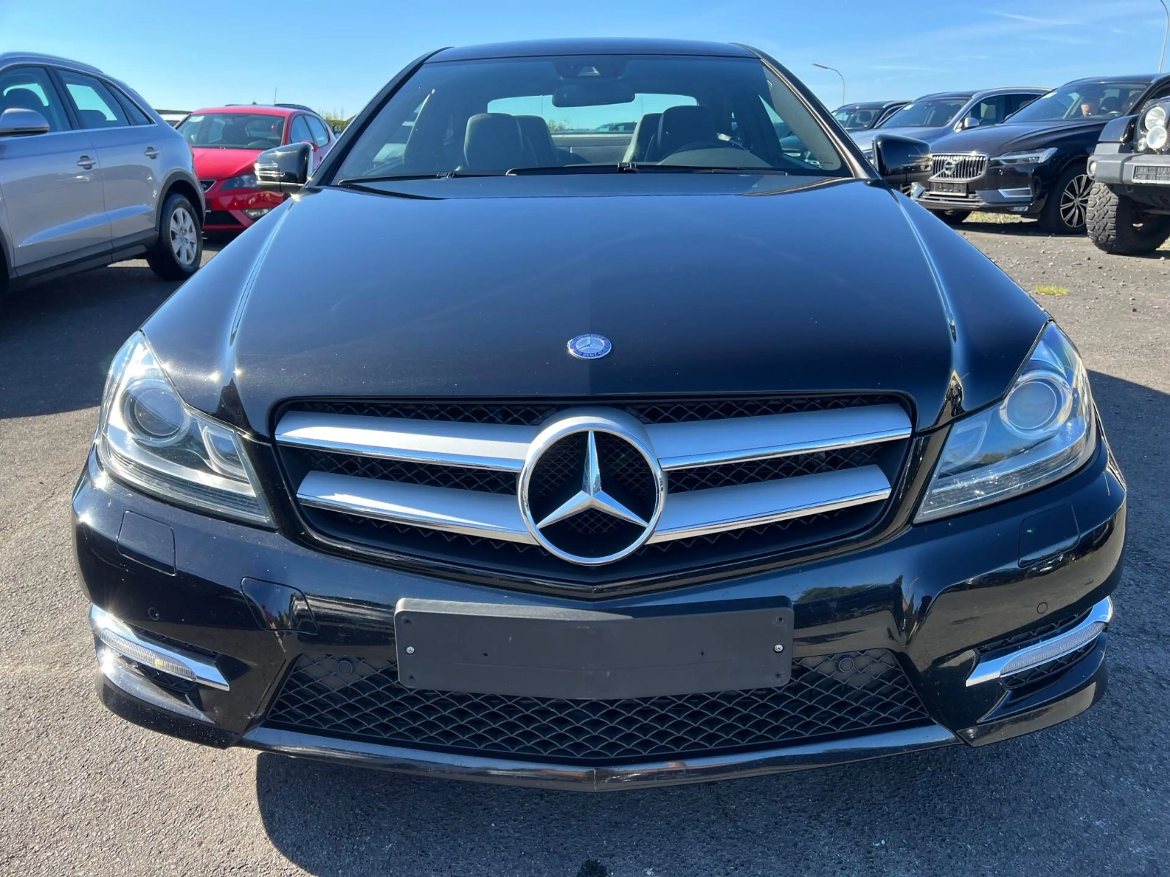 Mercedes-Benz C 250 Coupe C 250 CGI BlueEfficiency AMG Navi Xenon — photo 2