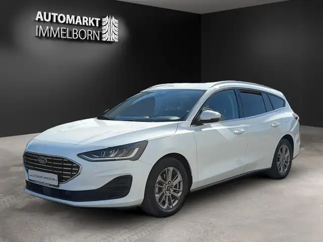 Ford Focus view 4